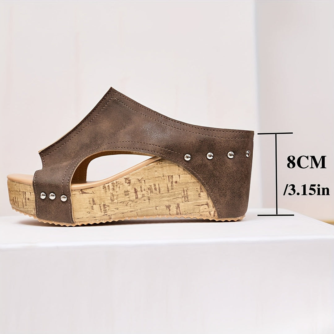 Vera™ - Retro Wedge Elegance